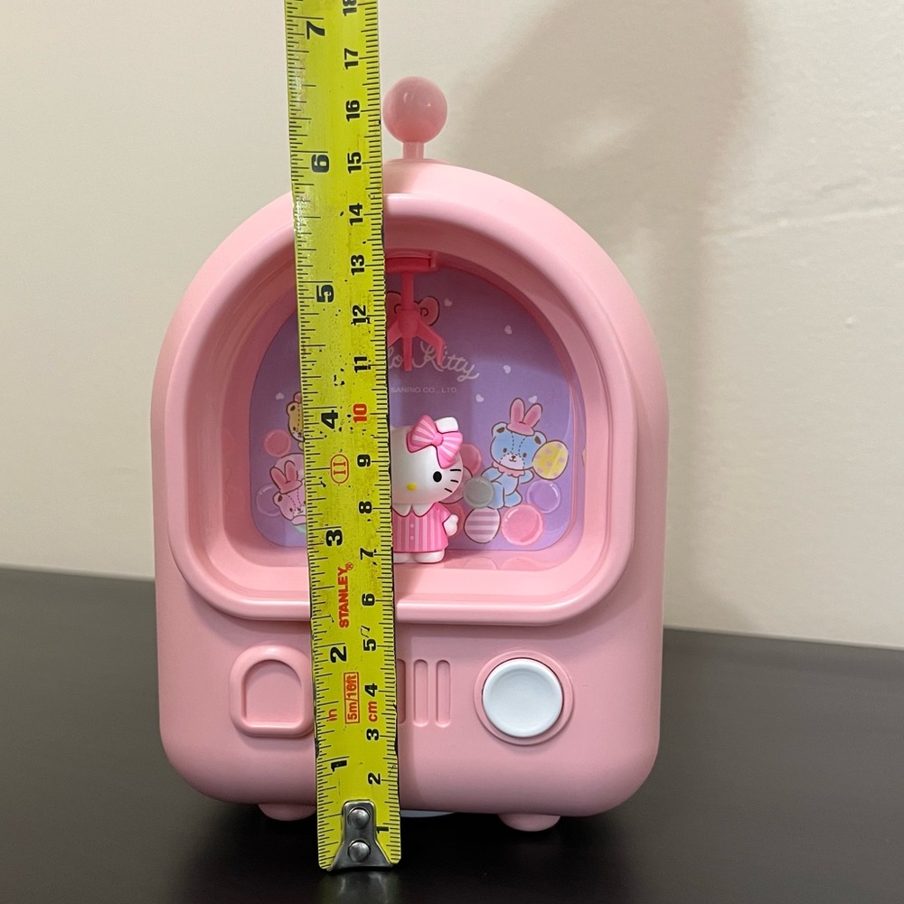 Hello Kitty Light Up Coin Bank - Picture 13 of 14